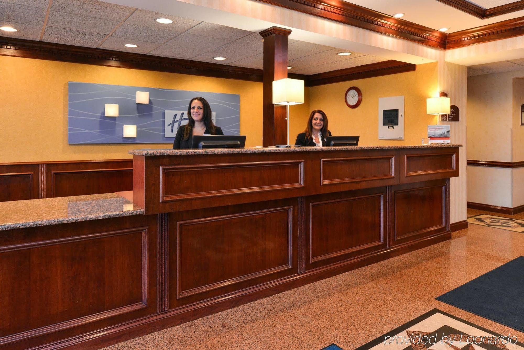 Holiday Inn Express Wixom By Ihg Exteriér fotografie